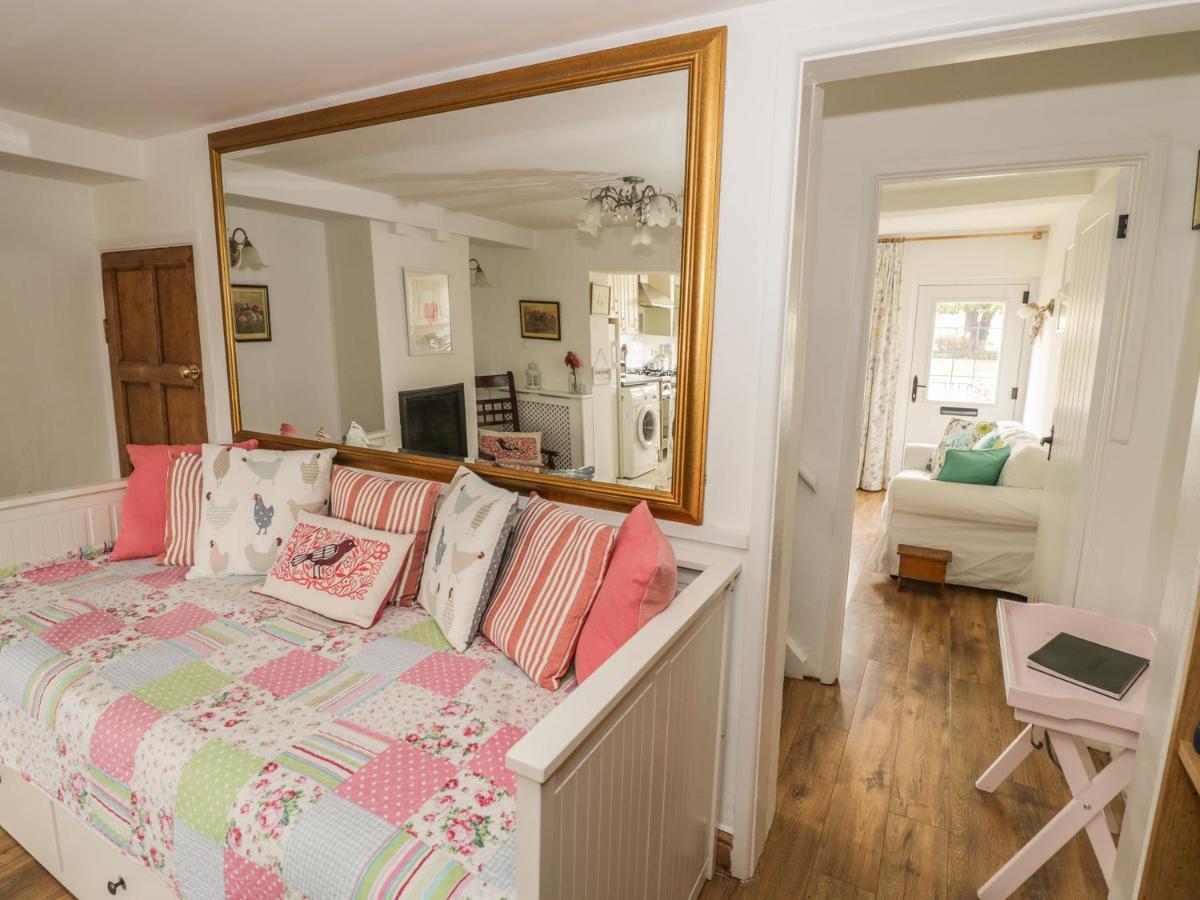 April Cottage Broadway  Extérieur photo