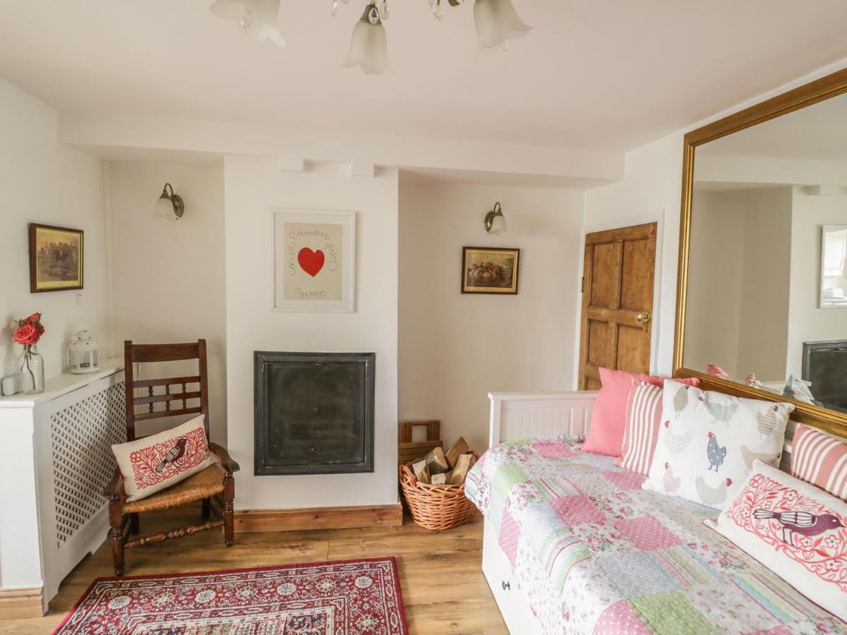 April Cottage Broadway  Extérieur photo