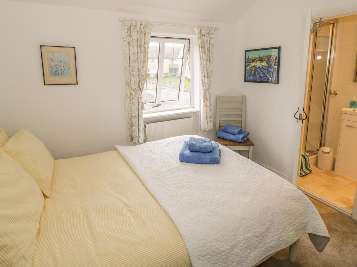 April Cottage Broadway  Extérieur photo